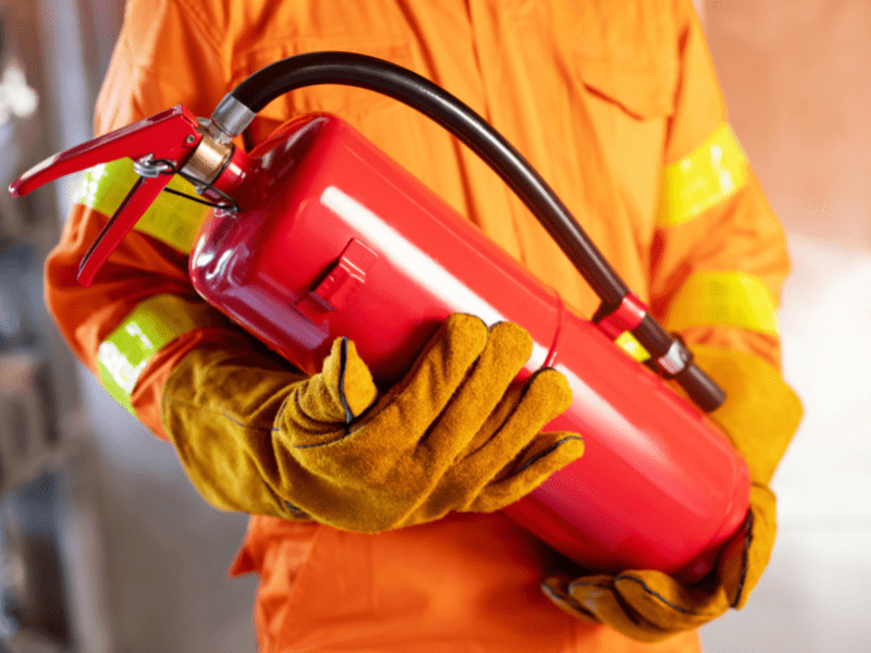 ochrona ppoż: gaśnice i koce